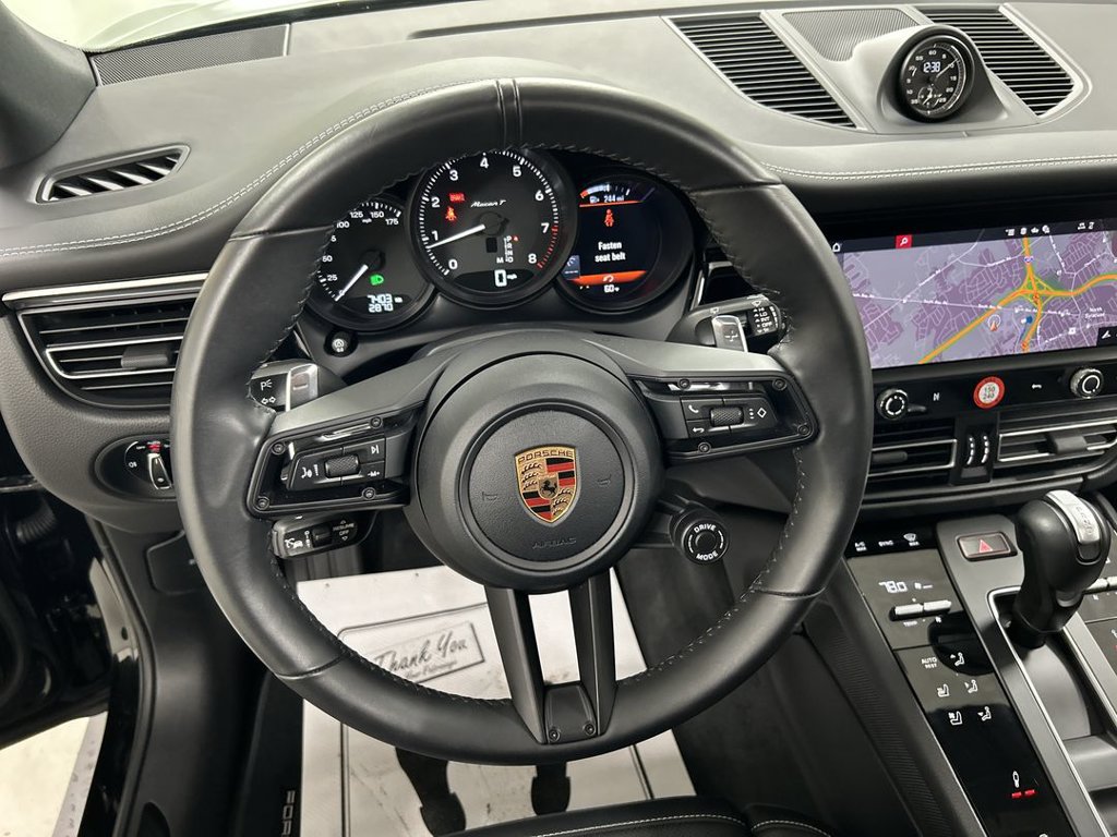 Certified 2026 Porsche Macan Turbo AWD/4WD image 4