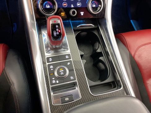 Certified 2022 Land Rover Range Rover Sport SVR image 18