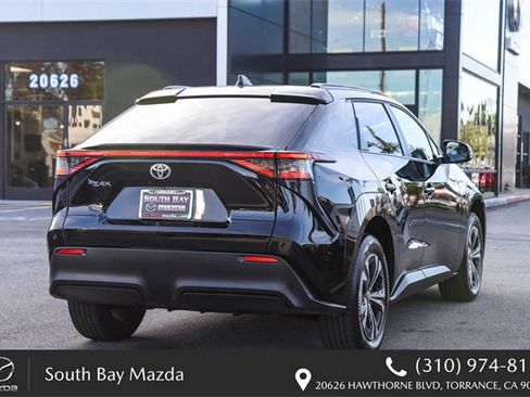 Used 2023 Toyota bZ4X XLE image 6