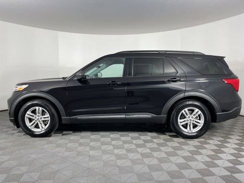 Used 2024 Ford Explorer XLT w/ Equipment Group 202A image 6