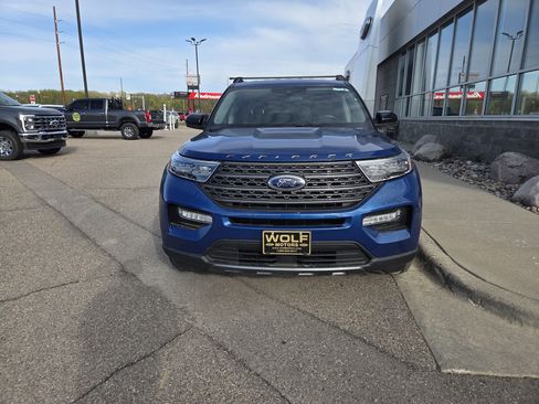 Certified 2023 Ford Explorer XLT w/ Equipment Group 202A AWD/4WD image 4