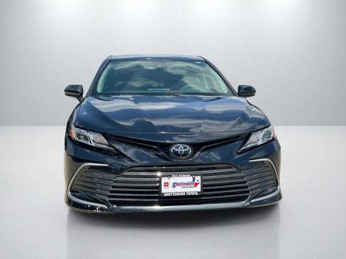 Used 2024 Toyota Camry LE FWD image 2