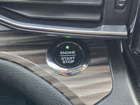 Used 2020 Ford Explorer Limited image 21