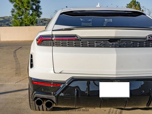 Used 2025 Lamborghini Urus SE AWD/4WD image 59