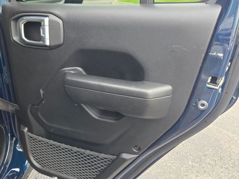 Used 2025 Jeep Wrangler Unlimited Sport AWD/4WD image 9