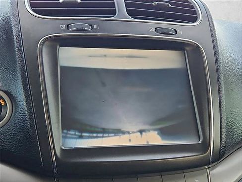 Used 2019 Dodge Journey Crossroad FWD image 12