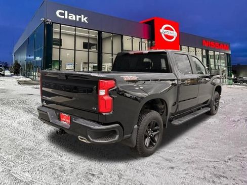 Used 2022 Chevrolet Silverado 1500 LT Trail Boss image 7