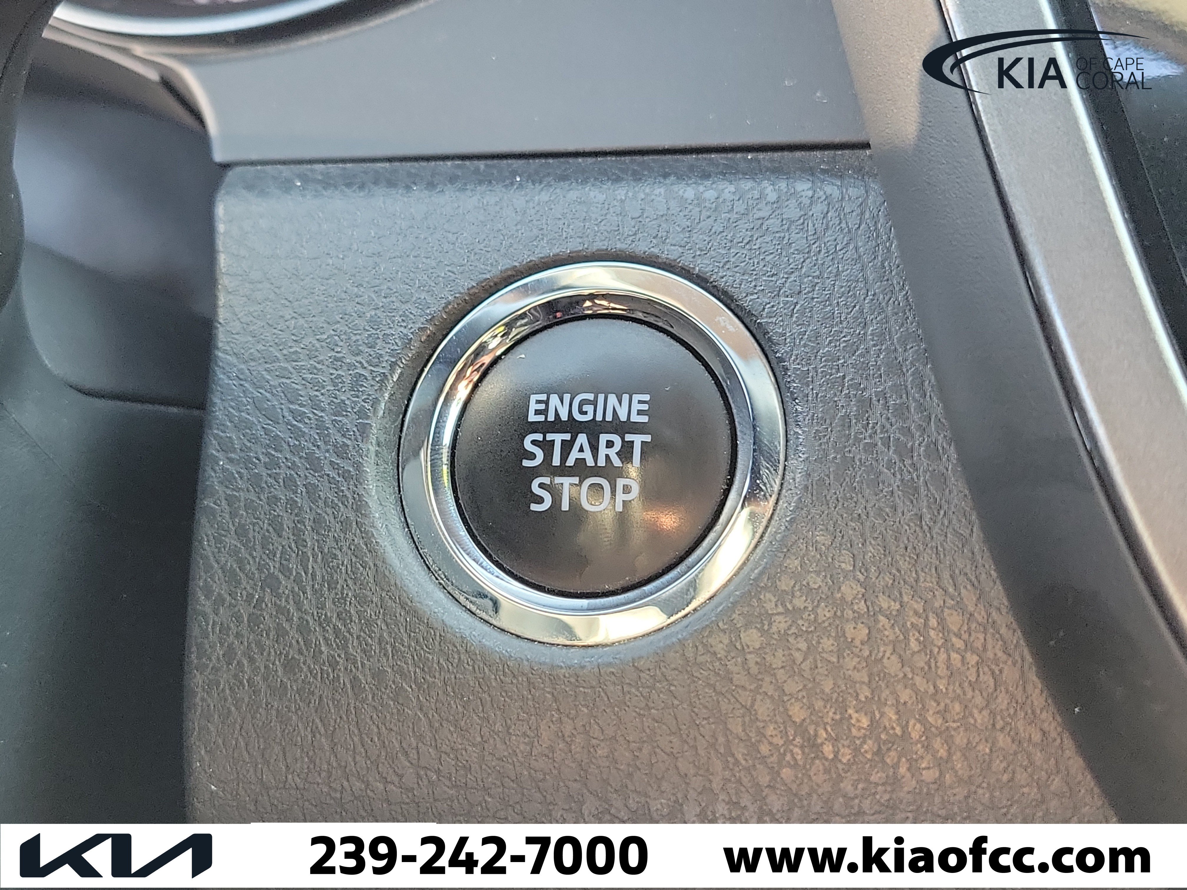 Used 2023 Toyota Camry SE w/ Convenience Package FWD image 30