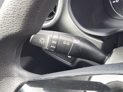 Used 2023 Kia Forte LXS w/ LXS Technology Package image 34