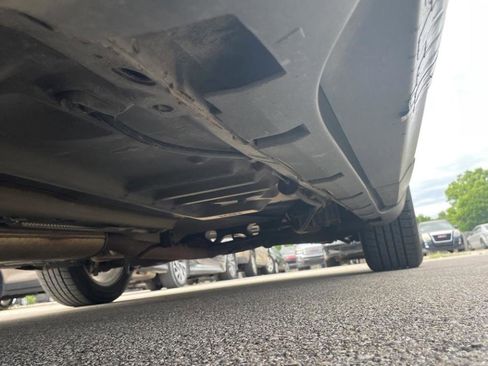 Used 2010 Lincoln MKS FWD image 17