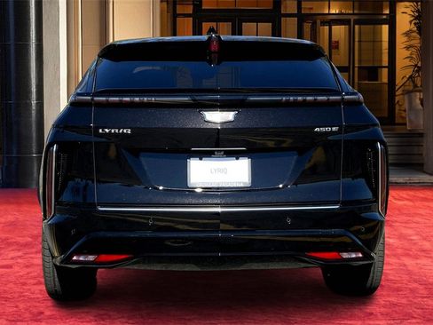 New 2026 Cadillac Lyriq Luxury image 5