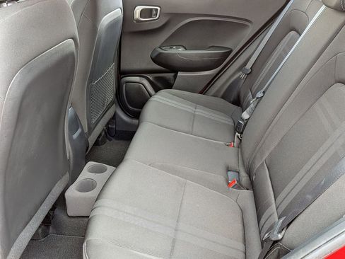 Certified 2022 Hyundai Venue SEL w/ Cargo Package FWD image 26
