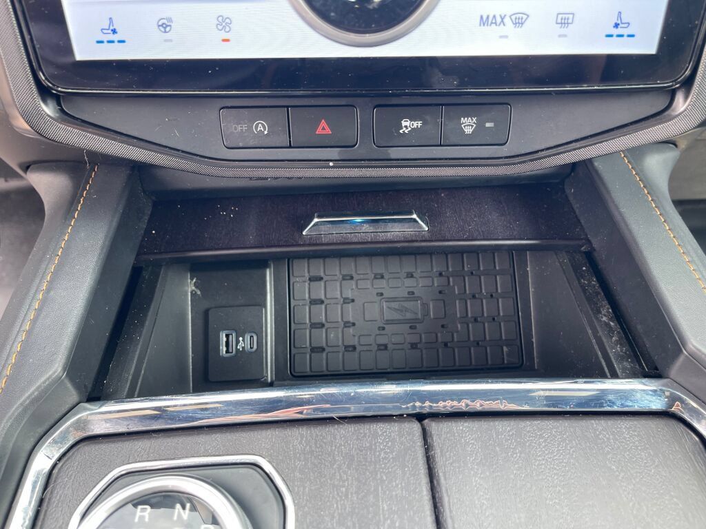 Used 2023 Ford Expedition Platinum AWD/4WD image 14