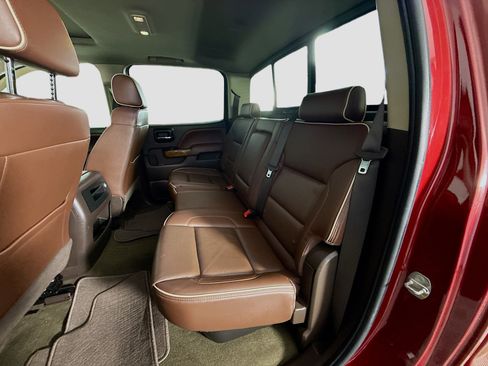 Used 2018 Chevrolet Silverado 2500 High Country image 24