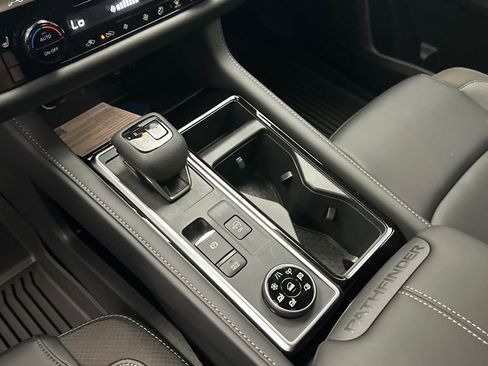 New 2026 Nissan Pathfinder SL AWD/4WD image 11