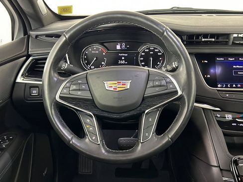 Used 2020 Cadillac XT5 Premium Luxury AWD/4WD image 17
