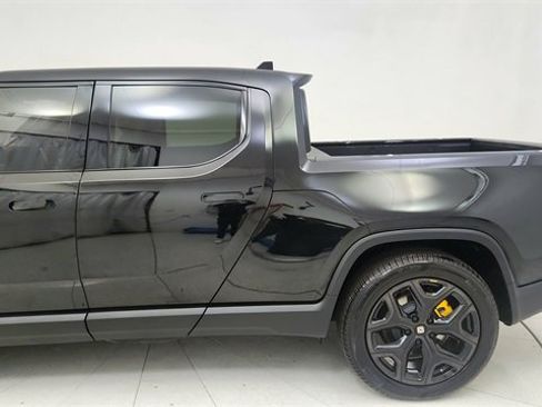 Used 2023 Rivian R1T Adventure image 11