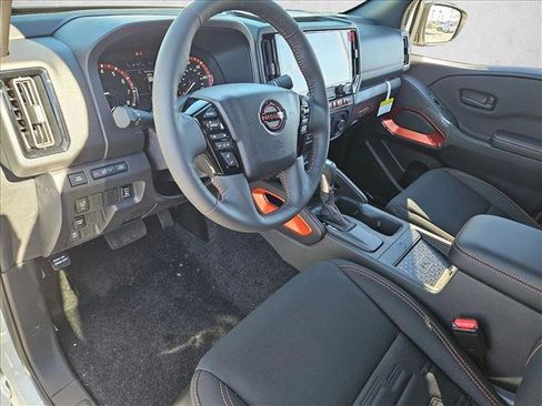 New 2026 Nissan Frontier Pro-X w/ Pro-X Convenience Package image 3