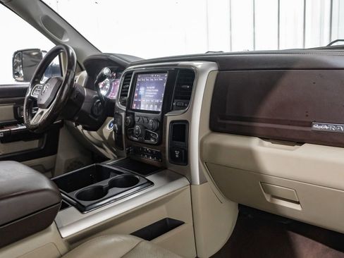 Used 2015 RAM 2500 Laramie w/ Convenience Group AWD/4WD image 12