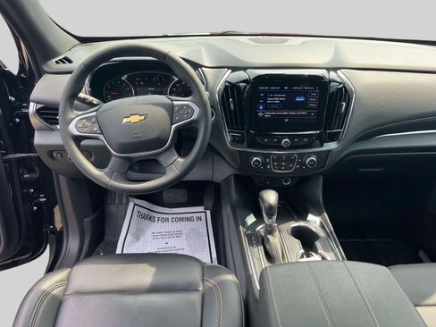 Used 2023 Chevrolet Traverse LT FWD image 13