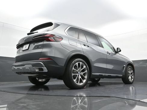 New 2026 BMW X5 xDrive40i w/ Climate Comfort Package AWD/4WD image 28