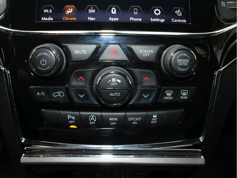 Used 2019 Jeep Grand Cherokee Trailhawk image 19