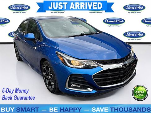 Used 2019 Chevrolet Cruze LT w/ Convenience Package FWD image 1