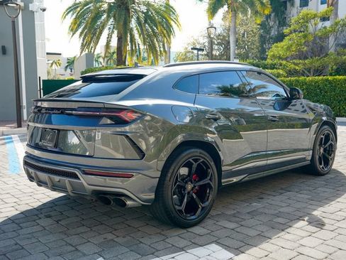 Used 2019 Lamborghini Urus AWD/4WD image 27
