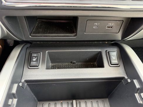 Used 2021 Nissan Titan SV w/ SV Convenience Package AWD/4WD image 20
