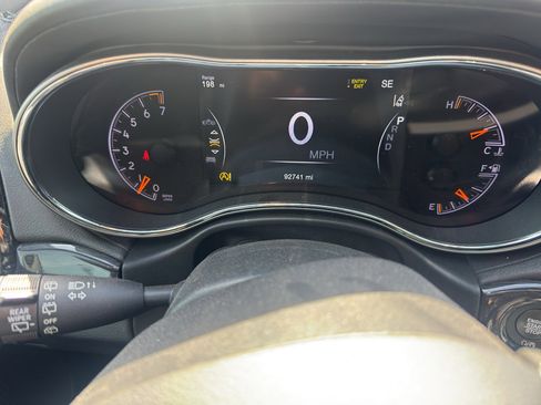 Used 2020 Jeep Grand Cherokee Overland AWD/4WD image 14