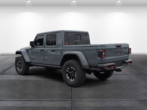 Used 2025 Jeep Gladiator Rubicon image 3