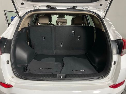 Used 2018 Hyundai Tucson SE FWD image 11