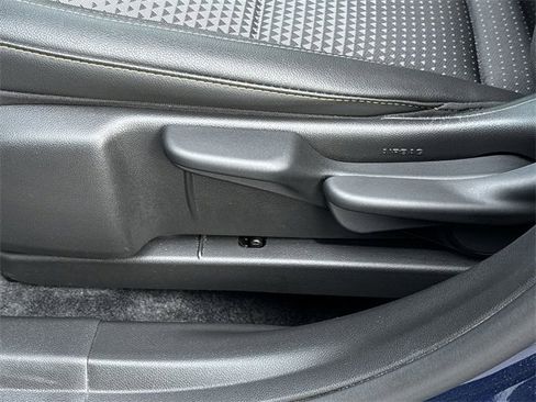 Used 2024 Chevrolet Trax LT w/ Driver Confidence Package image 21