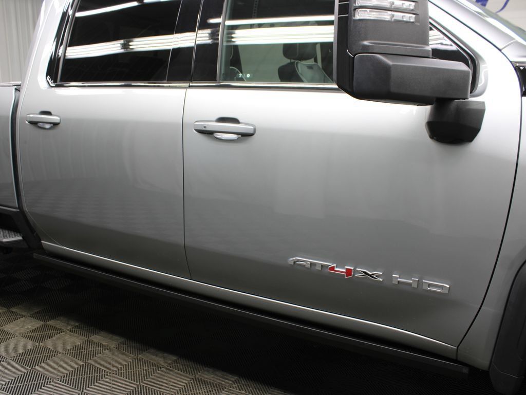Used 2024 GMC Sierra 2500 AT4X AWD/4WD image 44