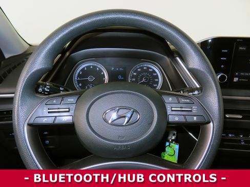 Used 2022 Hyundai Sonata SE w/ Preferred Accessory Package image 11