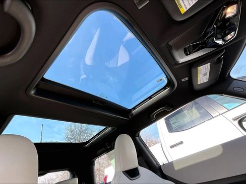 Used 2026 MINI Cooper 2-Door Hardtop image 14