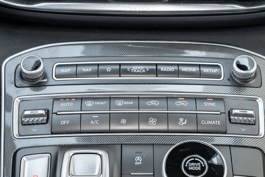 Used 2023 Hyundai Santa Fe SEL FWD image 28