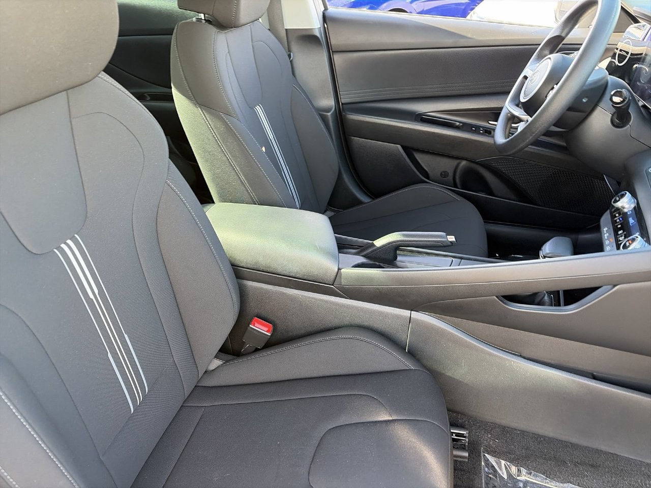 Certified 2024 Hyundai Elantra SEL FWD image 10