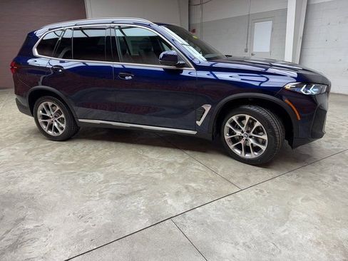 Used 2026 BMW X5 xDrive40i w/ Premium Package AWD/4WD image 6