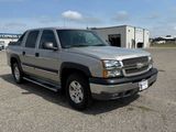 Used 2004 Chevrolet Avalanche Z71 w/ Preferred Equipment Group image 2