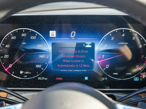 Used 2025 Mercedes-Benz CLE 300 4MATIC Coupe image 18