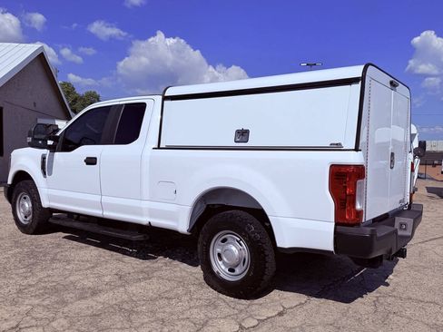 Used 2019 Ford F250 XL w/ Power Equipment Group RWD image 5