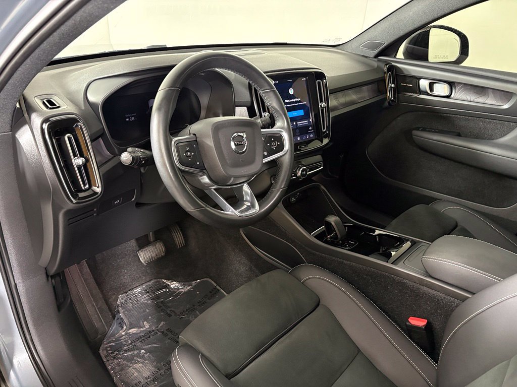 Used 2023 Volvo C40 P8 Recharge Ultimate w/ Protection Package Premier AWD/4WD image 17