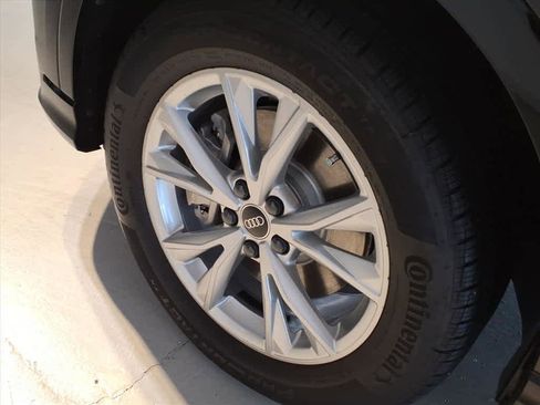 Certified 2025 Audi Q3 2.0T Premium w/ Convenience Package image 7