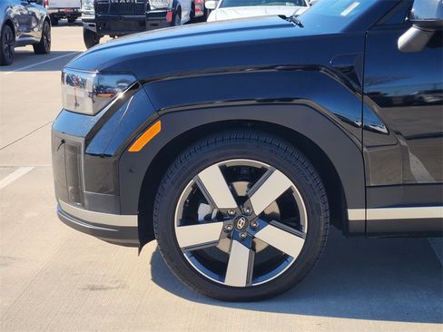 Used 2024 Hyundai Santa Fe Limited image 8