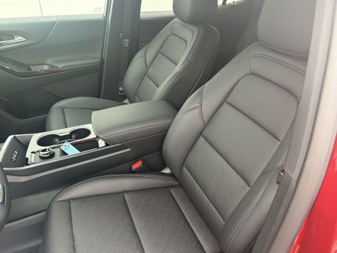 Used 2026 Chevrolet Equinox LT w/ Convenience Package II AWD/4WD image 10