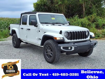Used 2024 Jeep Gladiator Sport