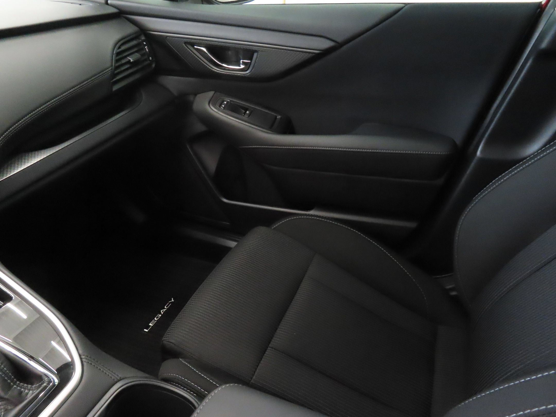 Used 2025 Subaru Legacy Premium AWD/4WD image 19
