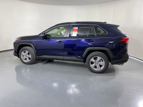 New 2025 Toyota RAV4 XLE image 6