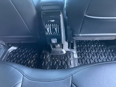 New 2026 Jeep Compass Latitude image 13